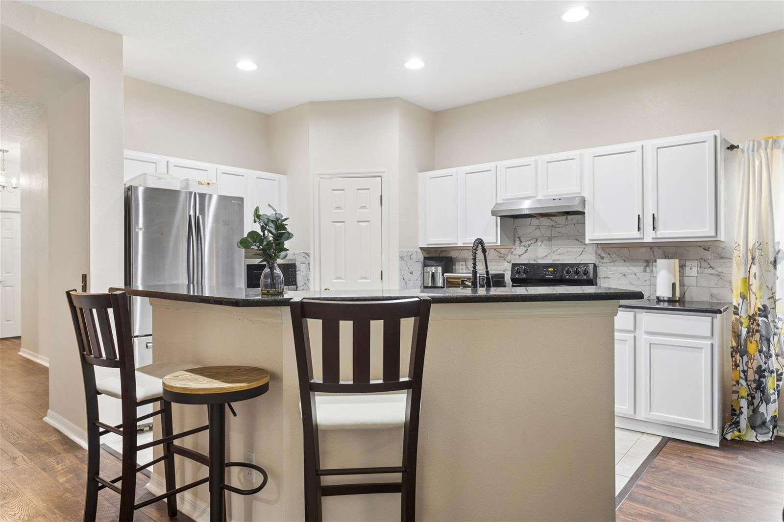 Image 4 of 25 For 2925 Banyan Hill Lane
