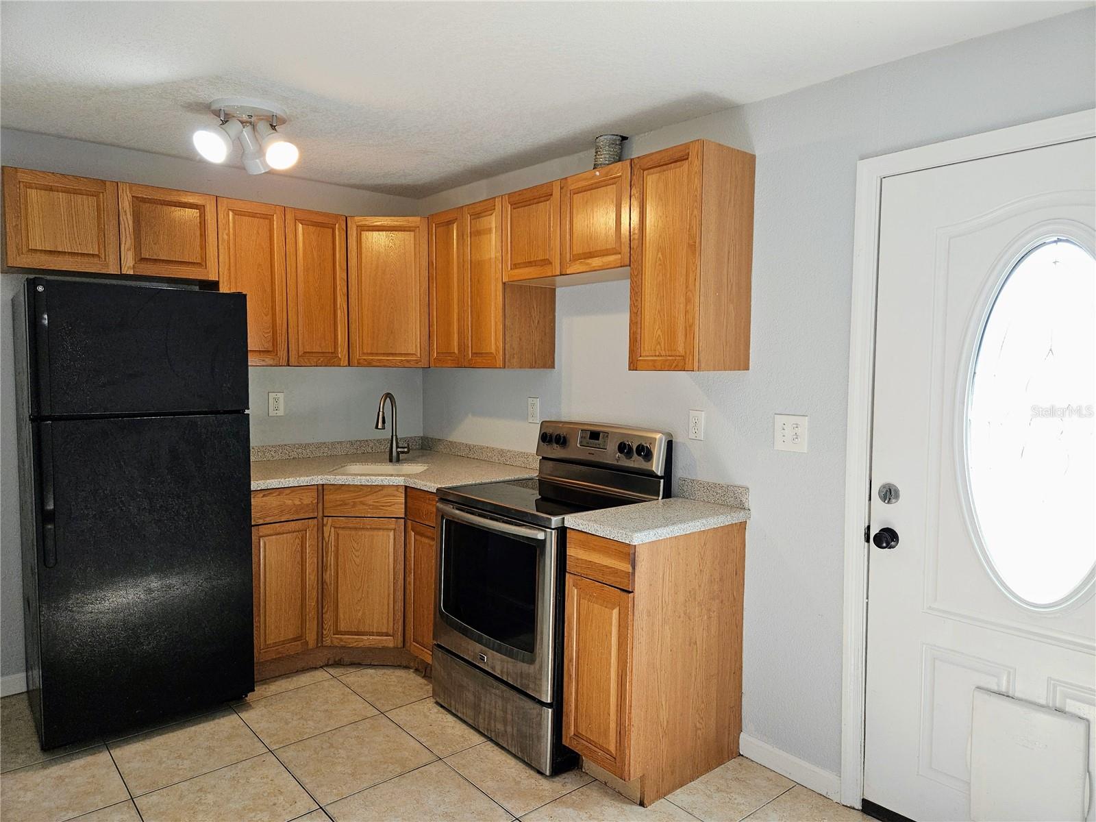 Image 4 of 19 For 2455 8th Avenue N 3