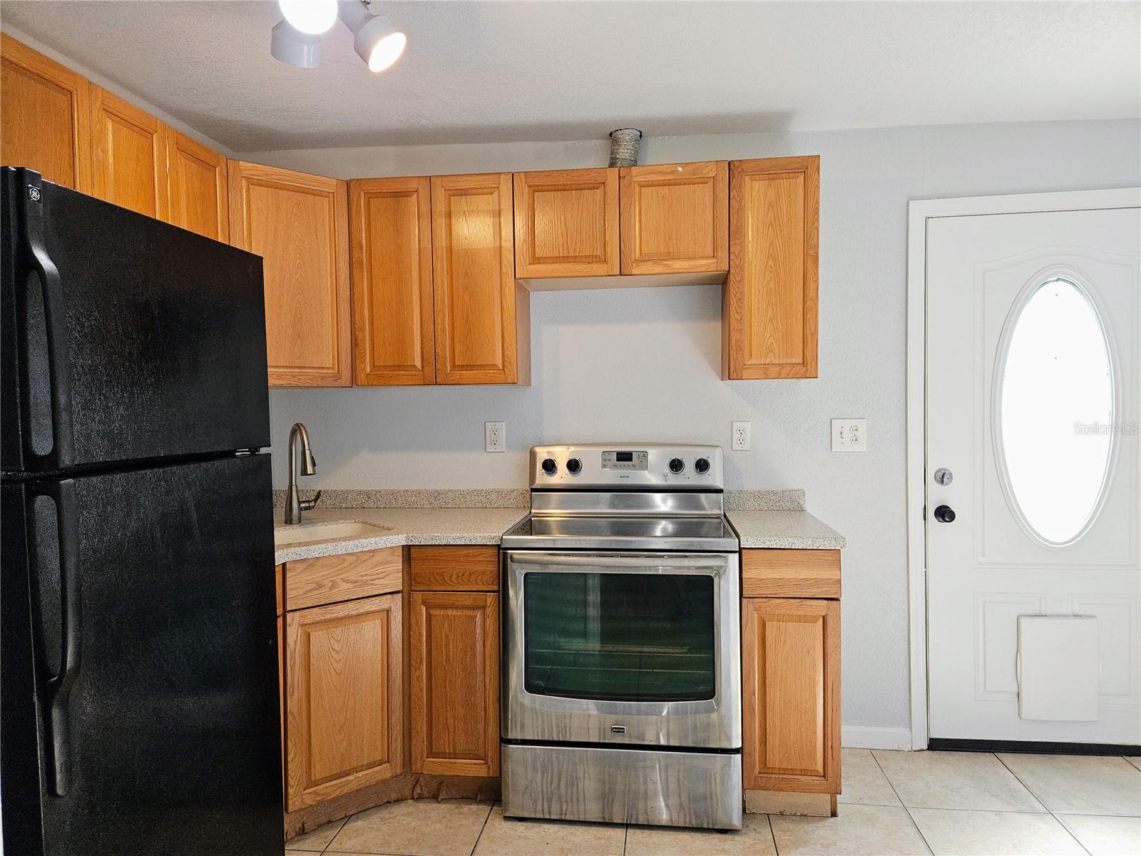Image 5 of 19 For 2455 8th Avenue N 3
