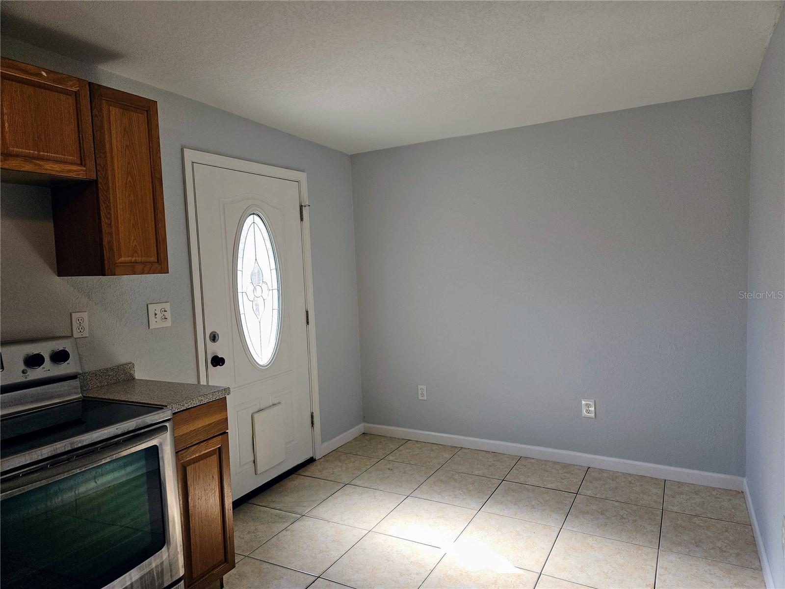 Image 6 of 19 For 2455 8th Avenue N 3