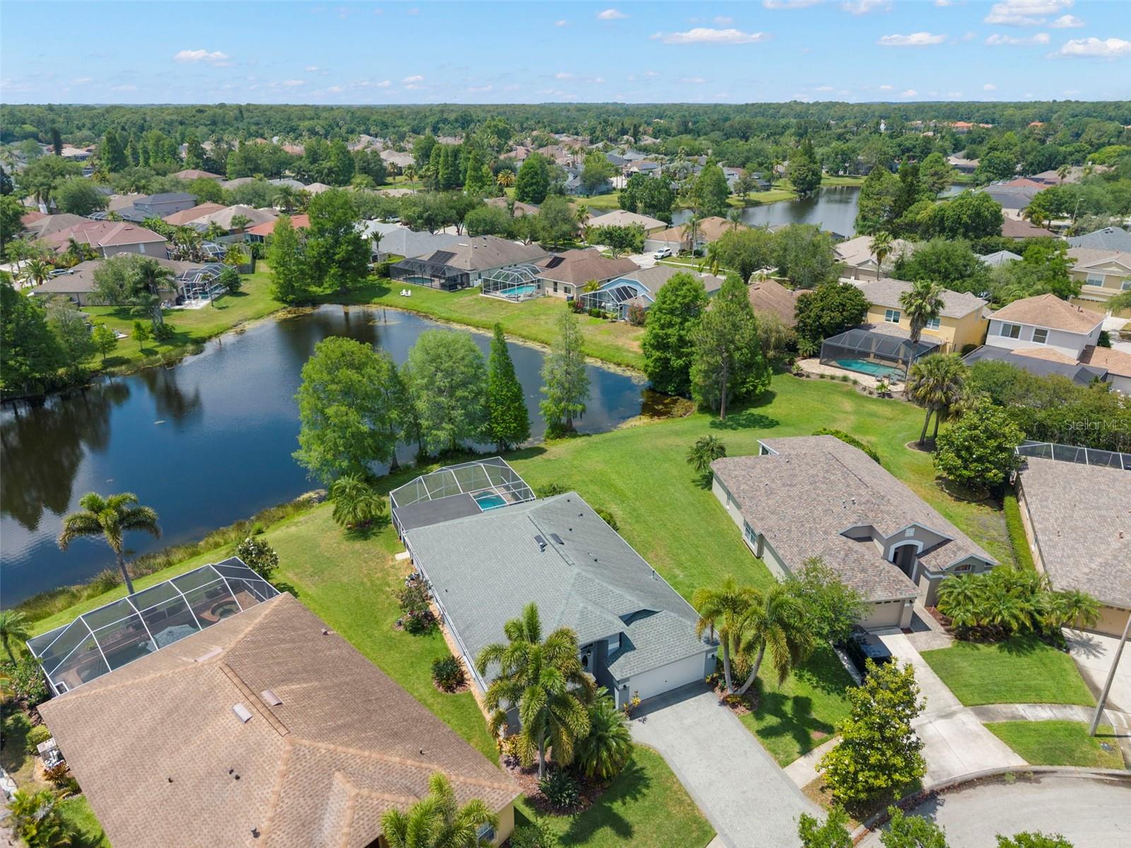 Image 26 of 35 For 9948 Stockbridge Drive