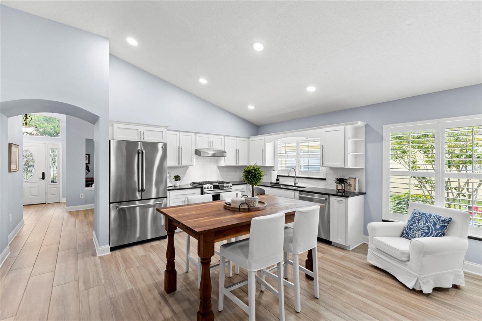 Image 6 of 35 For 9948 Stockbridge Drive