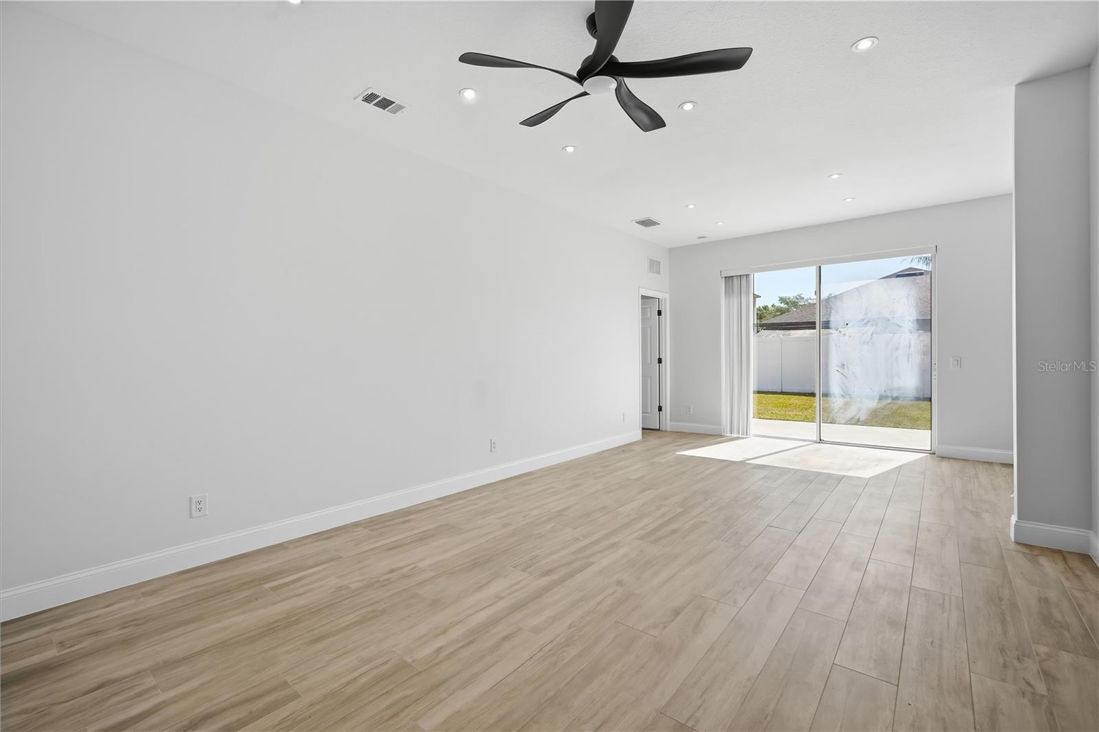 Image 12 of 27 For 7632 Armonk Lane