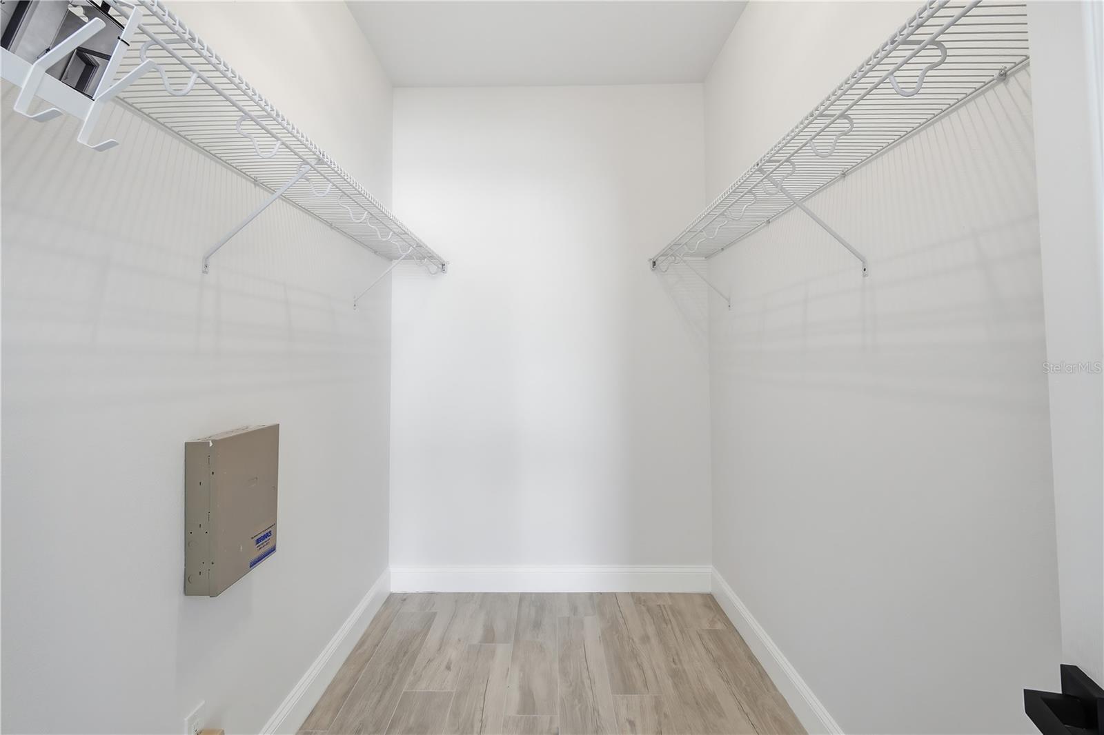 Image 15 of 27 For 7632 Armonk Lane