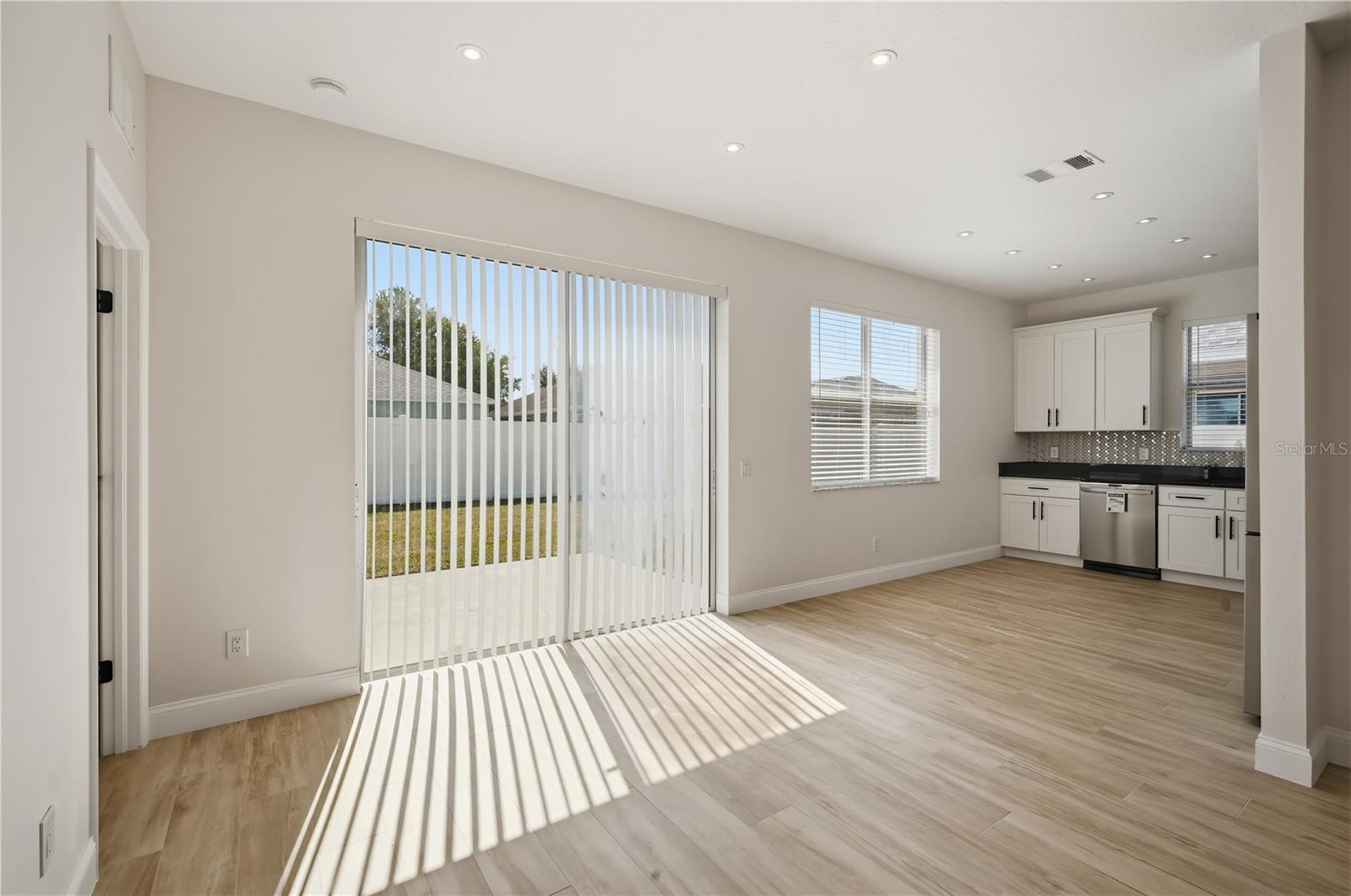 Image 5 of 27 For 7632 Armonk Lane