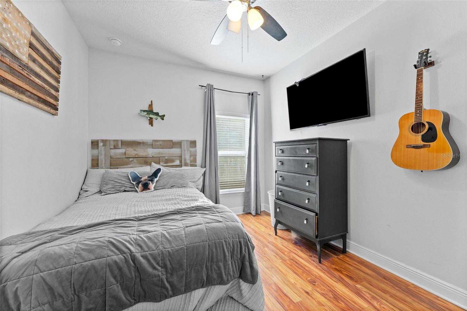 Listing photo id 29 for 2916 Winglewood Circle