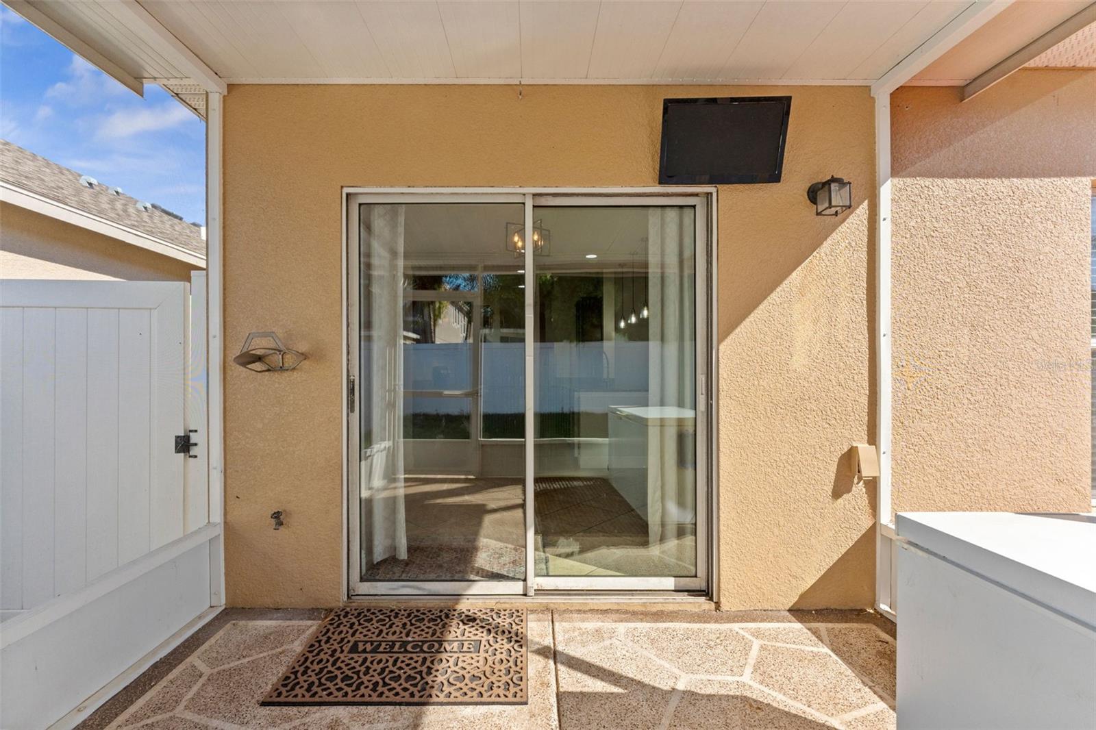 Listing photo id 35 for 2916 Winglewood Circle
