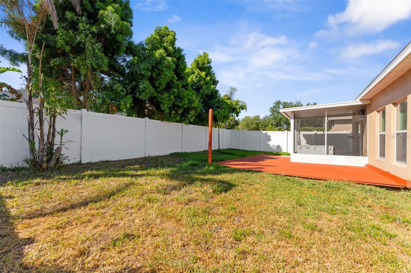 Listing photo id 42 for 2916 Winglewood Circle