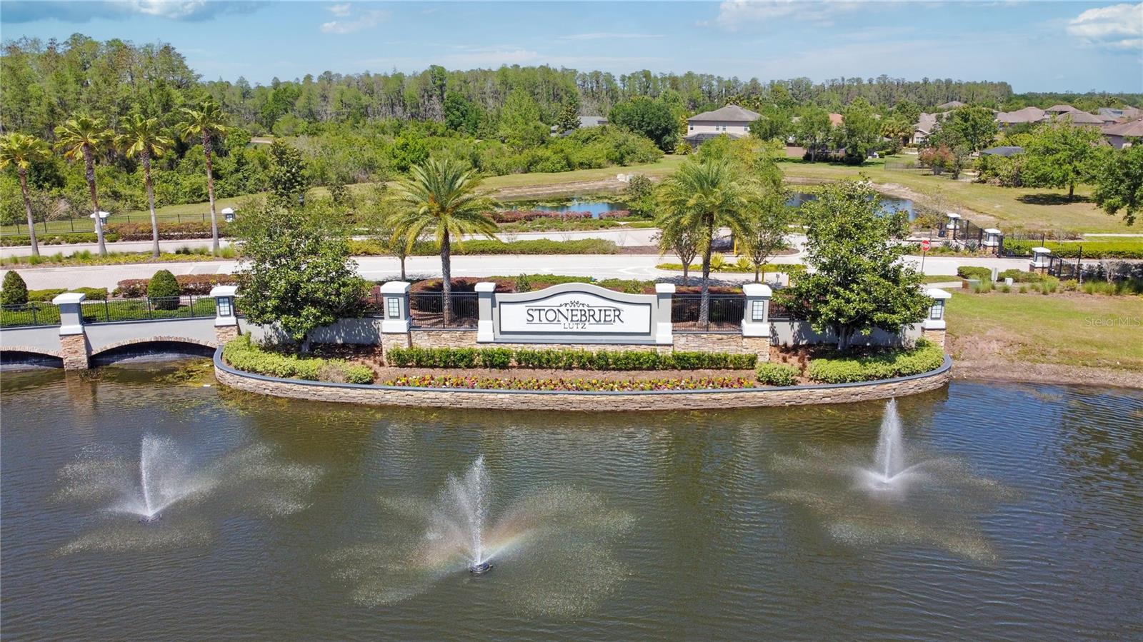 Listing photo id 63 for 2916 Winglewood Circle