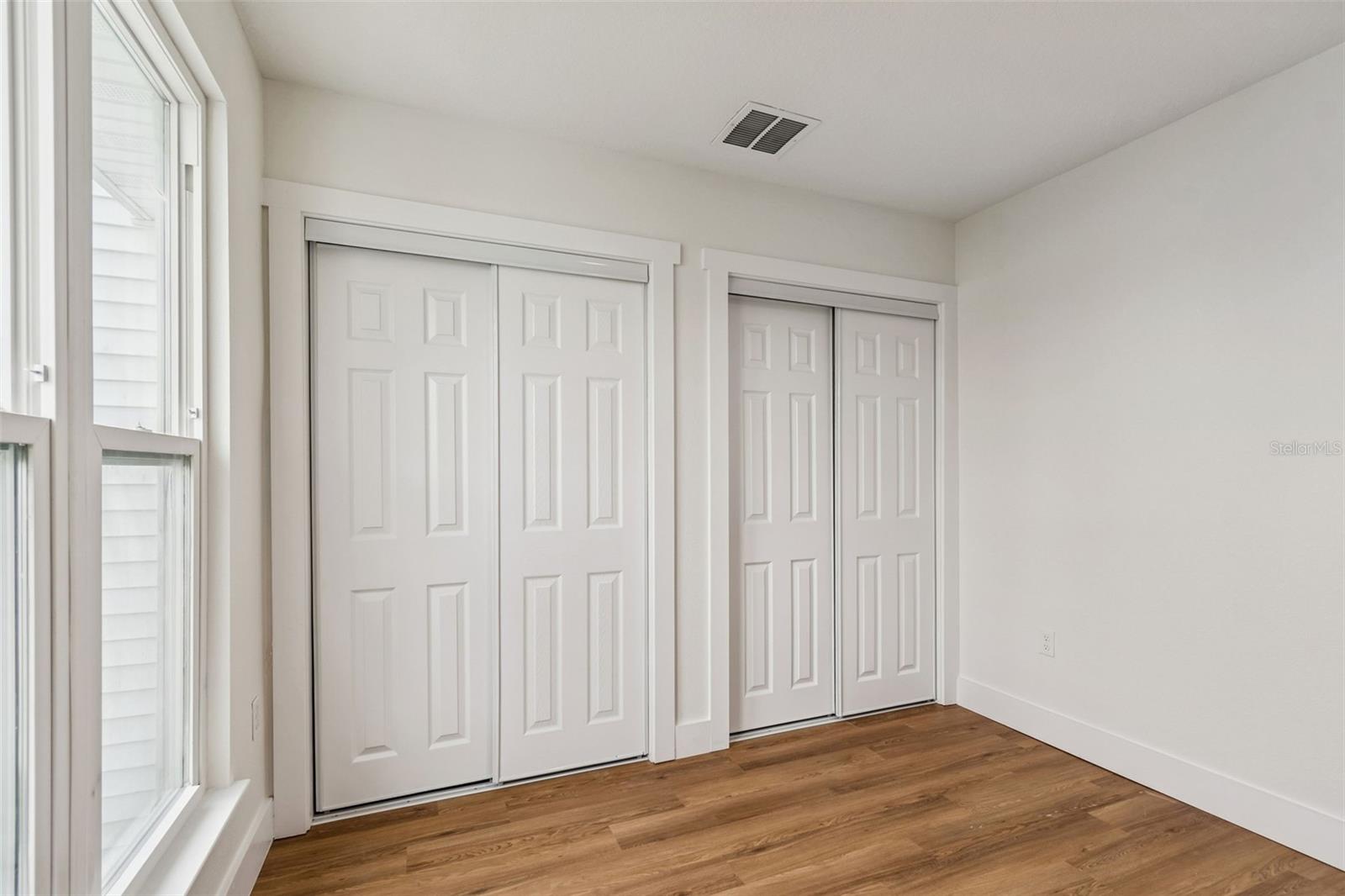 Image 19 of 40 For 718 Haven Place 718