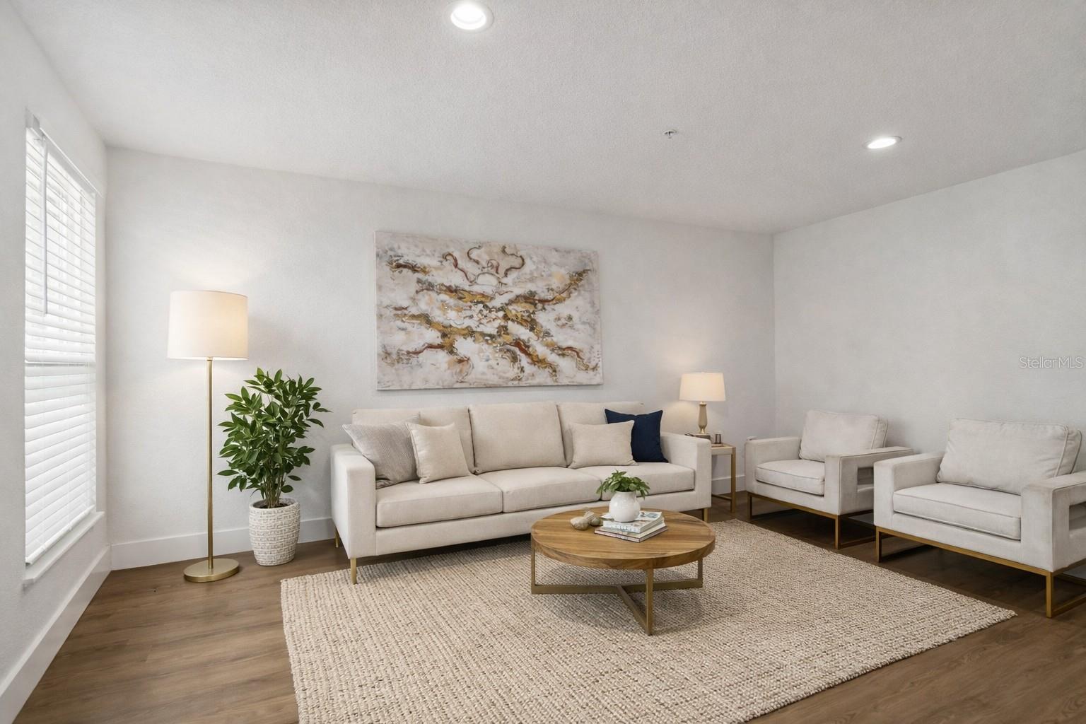 Image 2 of 40 For 718 Haven Place 718