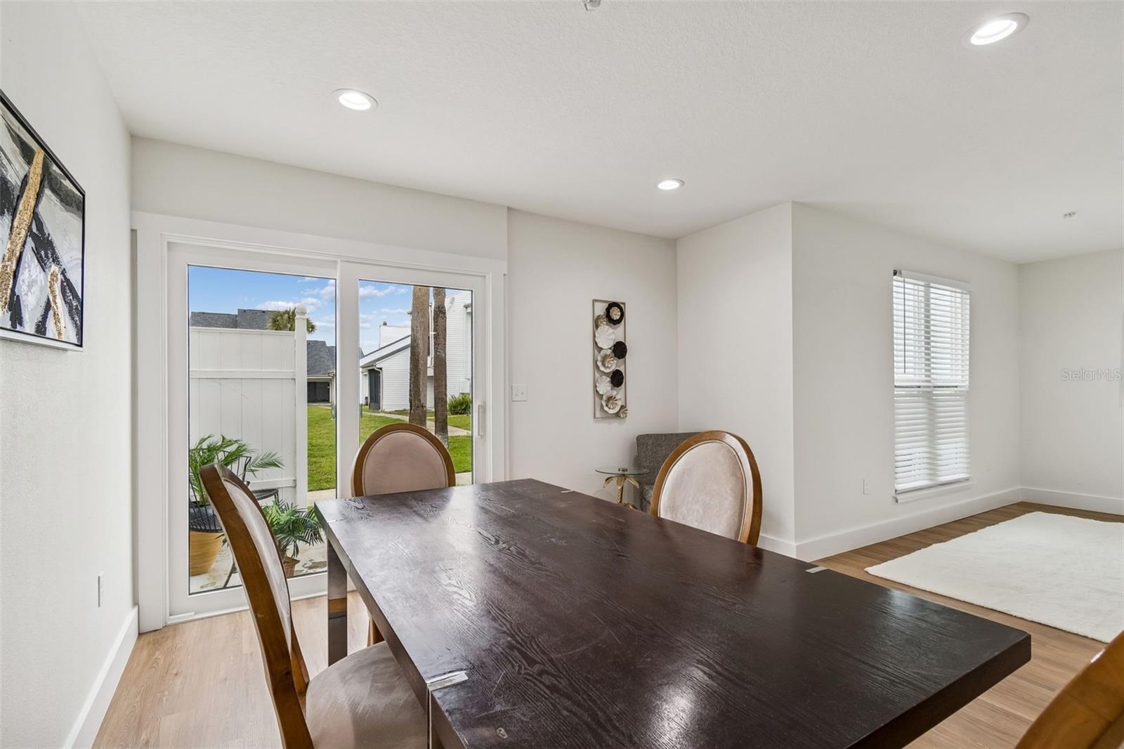Image 31 of 40 For 718 Haven Place 718