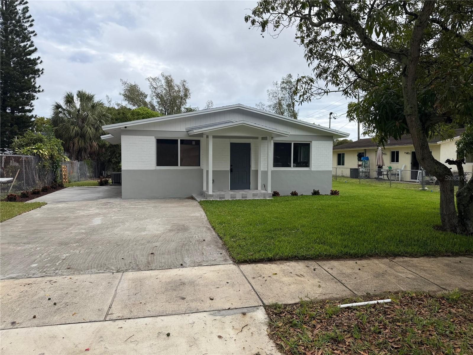 Image 2 of 25 For 836 2nd Terrace