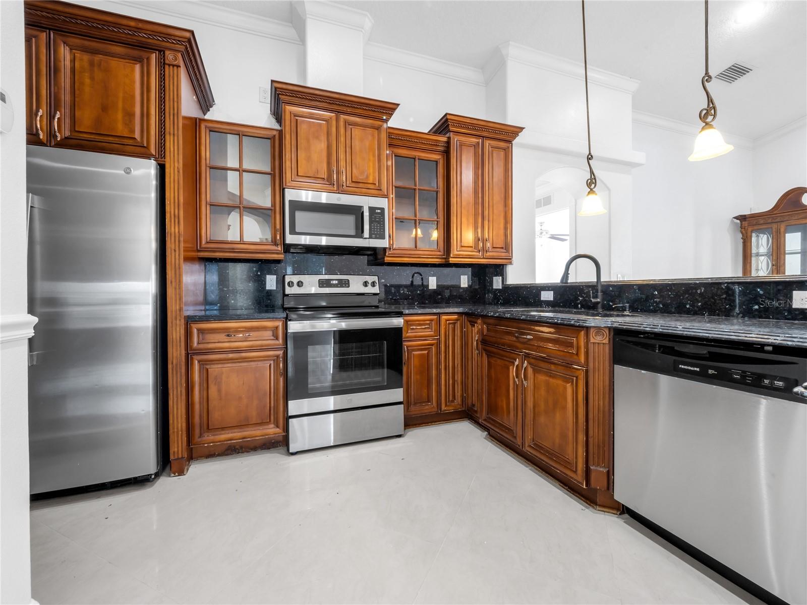 Image 10 of 46 For 3122 Crest Avenue