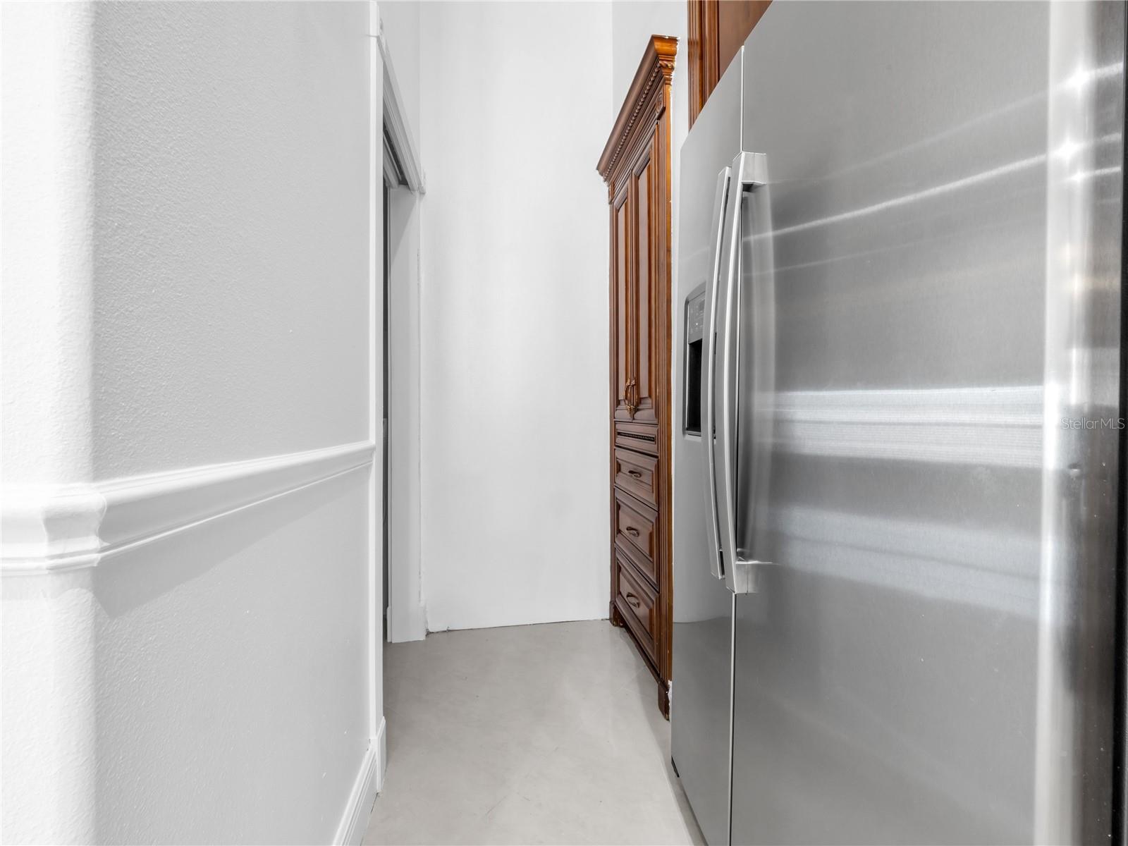Image 13 of 46 For 3122 Crest Avenue