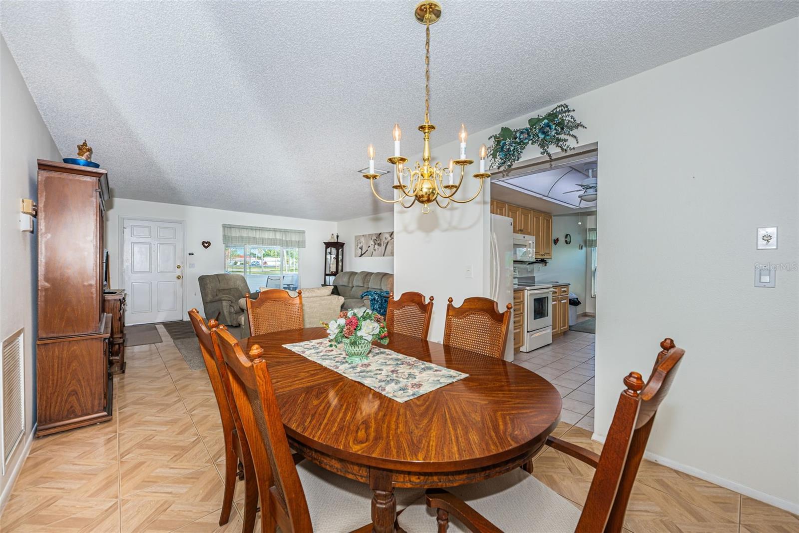 Image 12 of 39 For 9175 42nd Street N