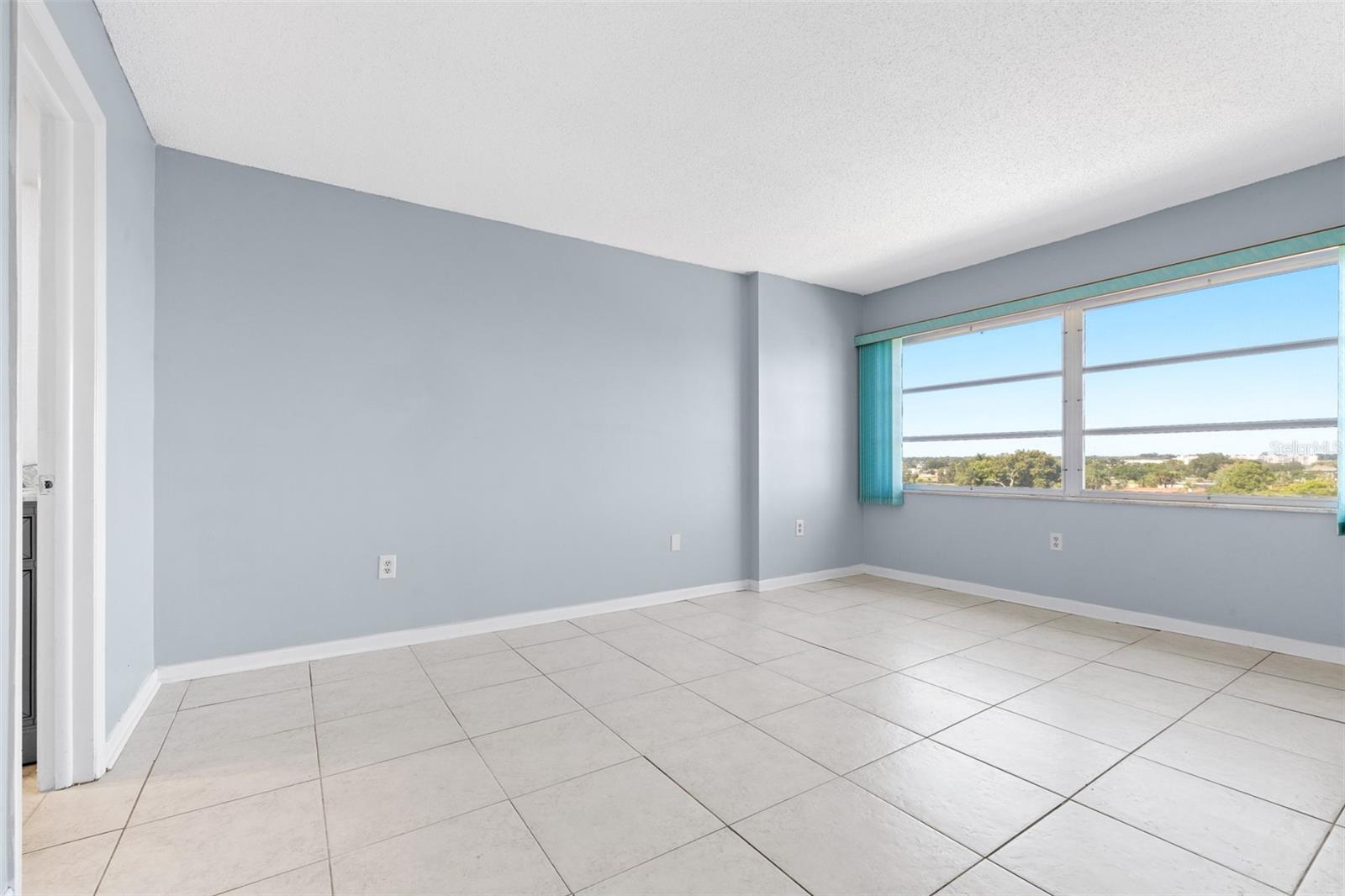 Image 22 of 61 For 8950 Park Boulevard 609
