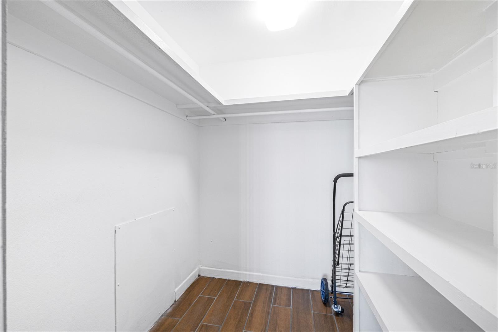 Image 32 of 61 For 8950 Park Boulevard 609