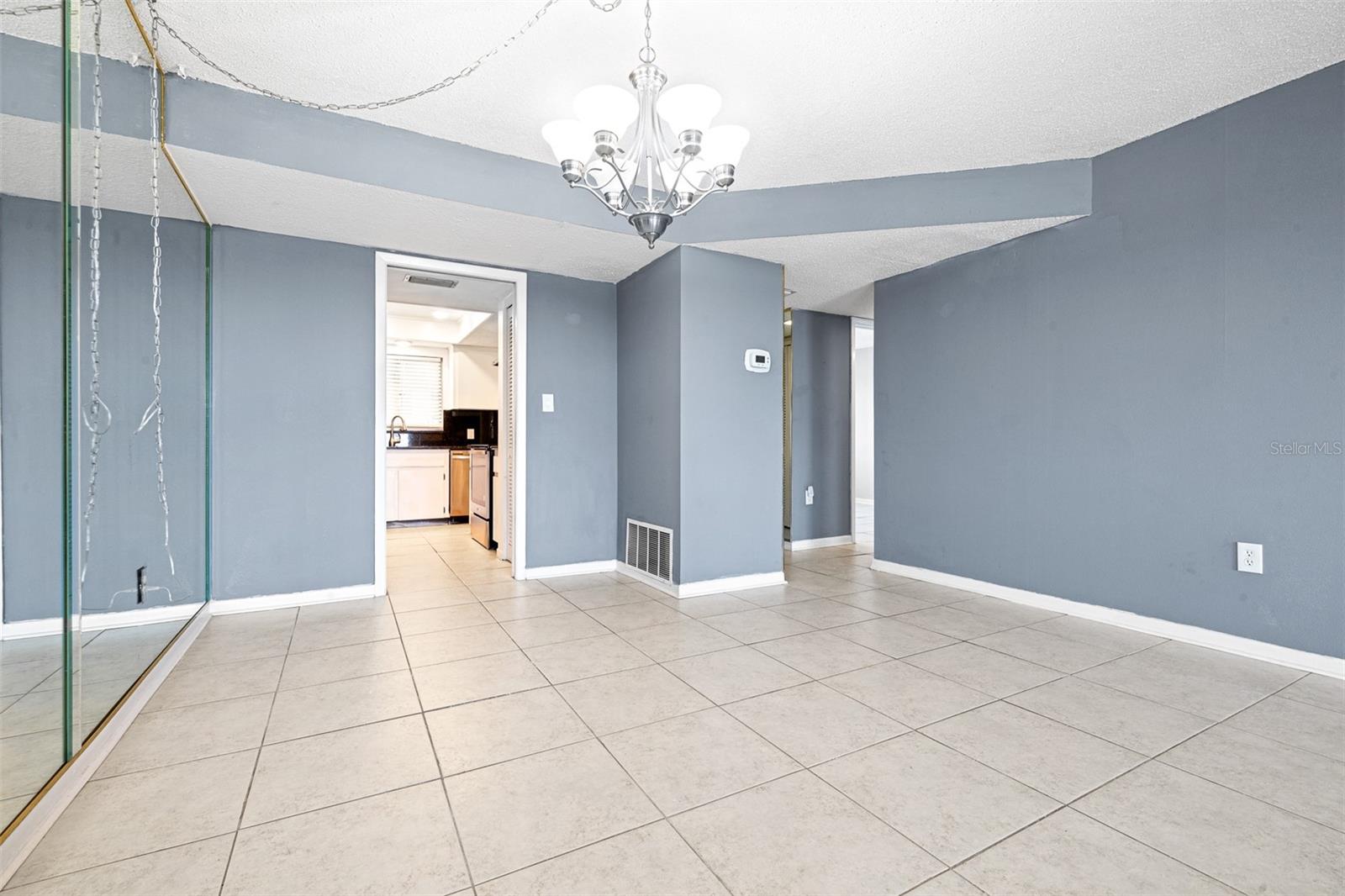 Image 36 of 61 For 8950 Park Boulevard 609