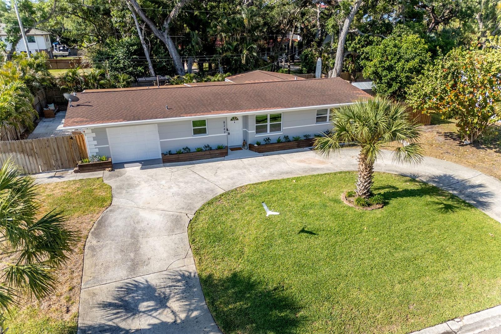 Image 3 of 51 For 8242 31st Terrace N