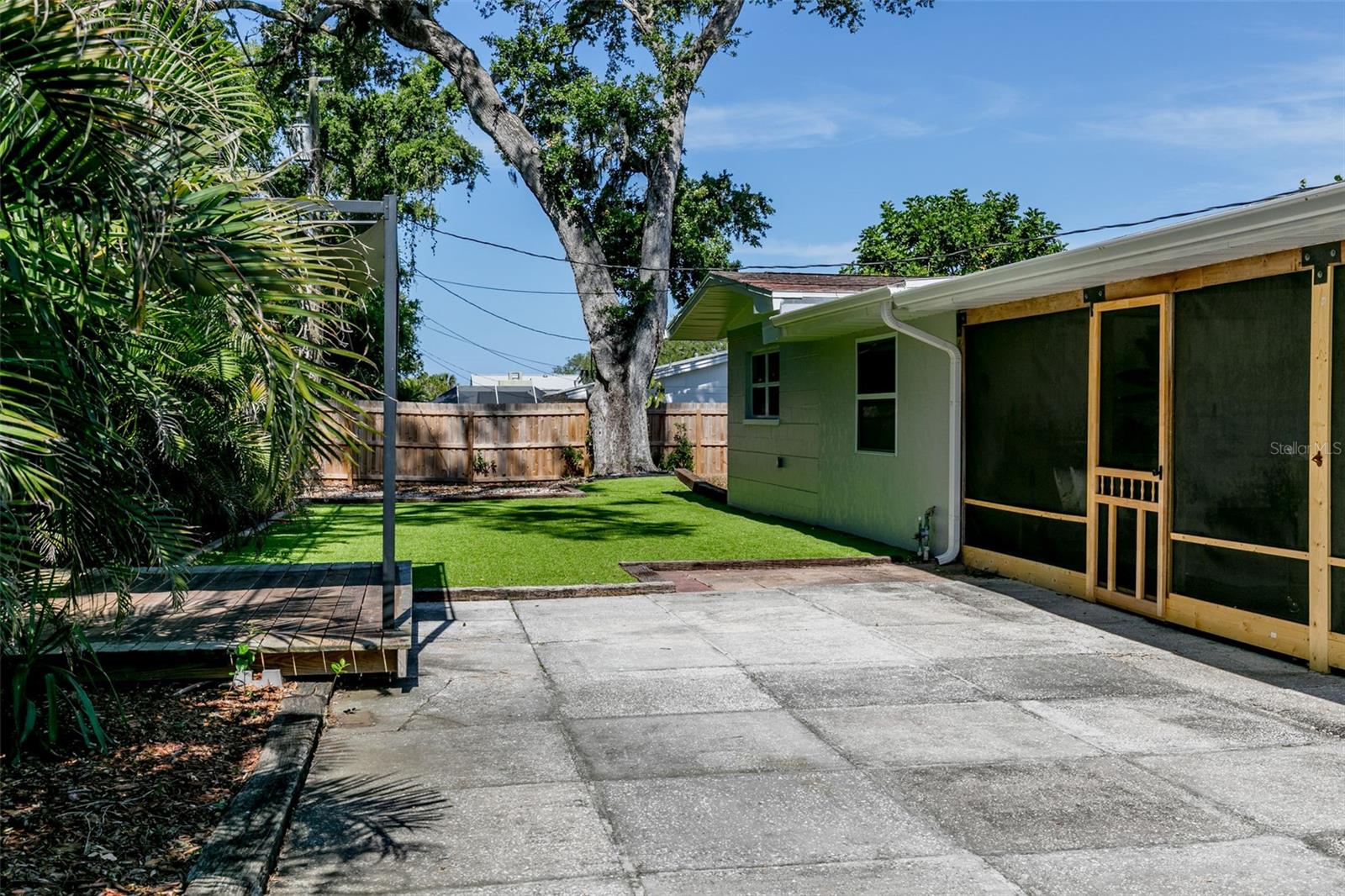 Image 42 of 51 For 8242 31st Terrace N