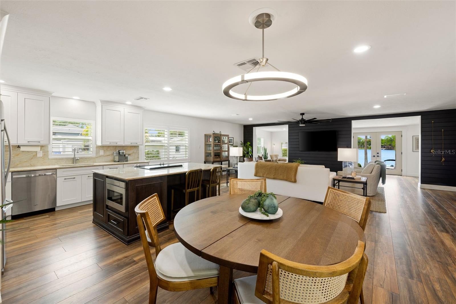 Image 10 of 72 For 18520 Wayne Road
