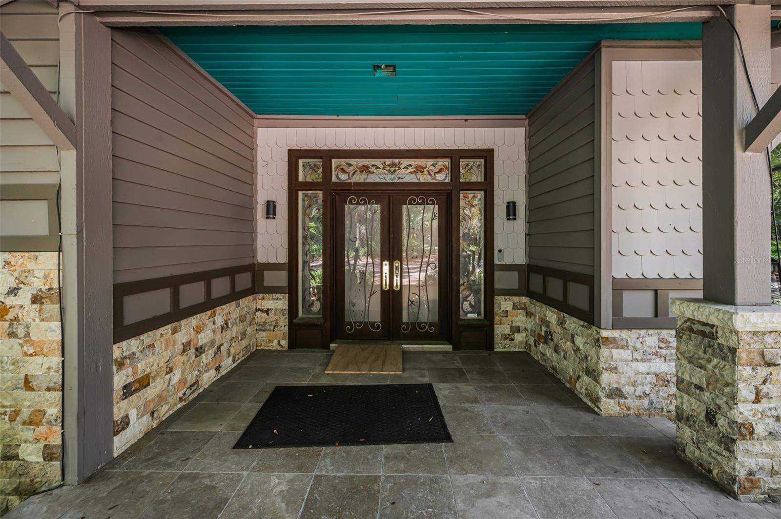 Listing photo id 13 for 8602 Bonnie Cove Lane