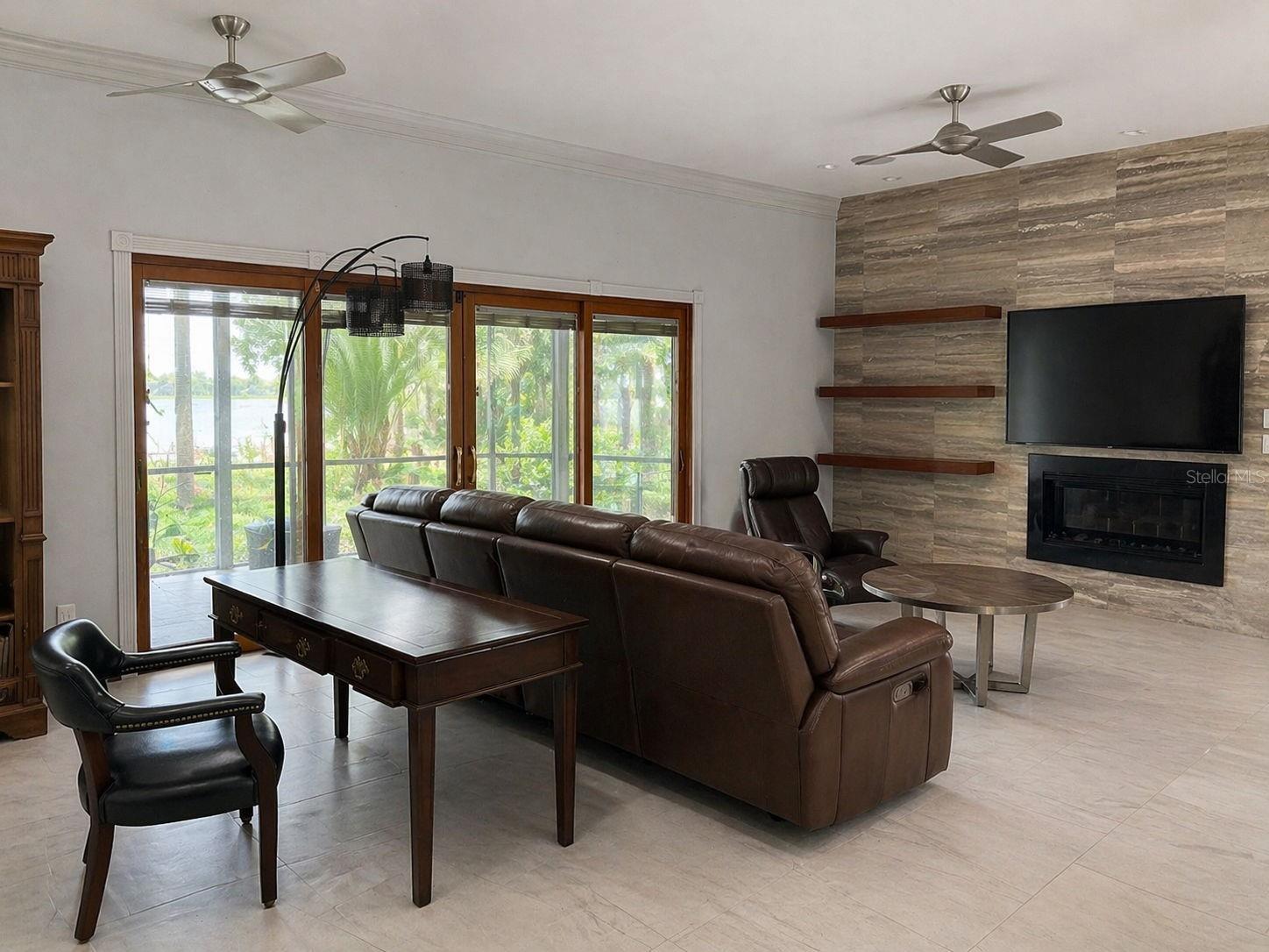 Listing photo id 24 for 8602 Bonnie Cove Lane