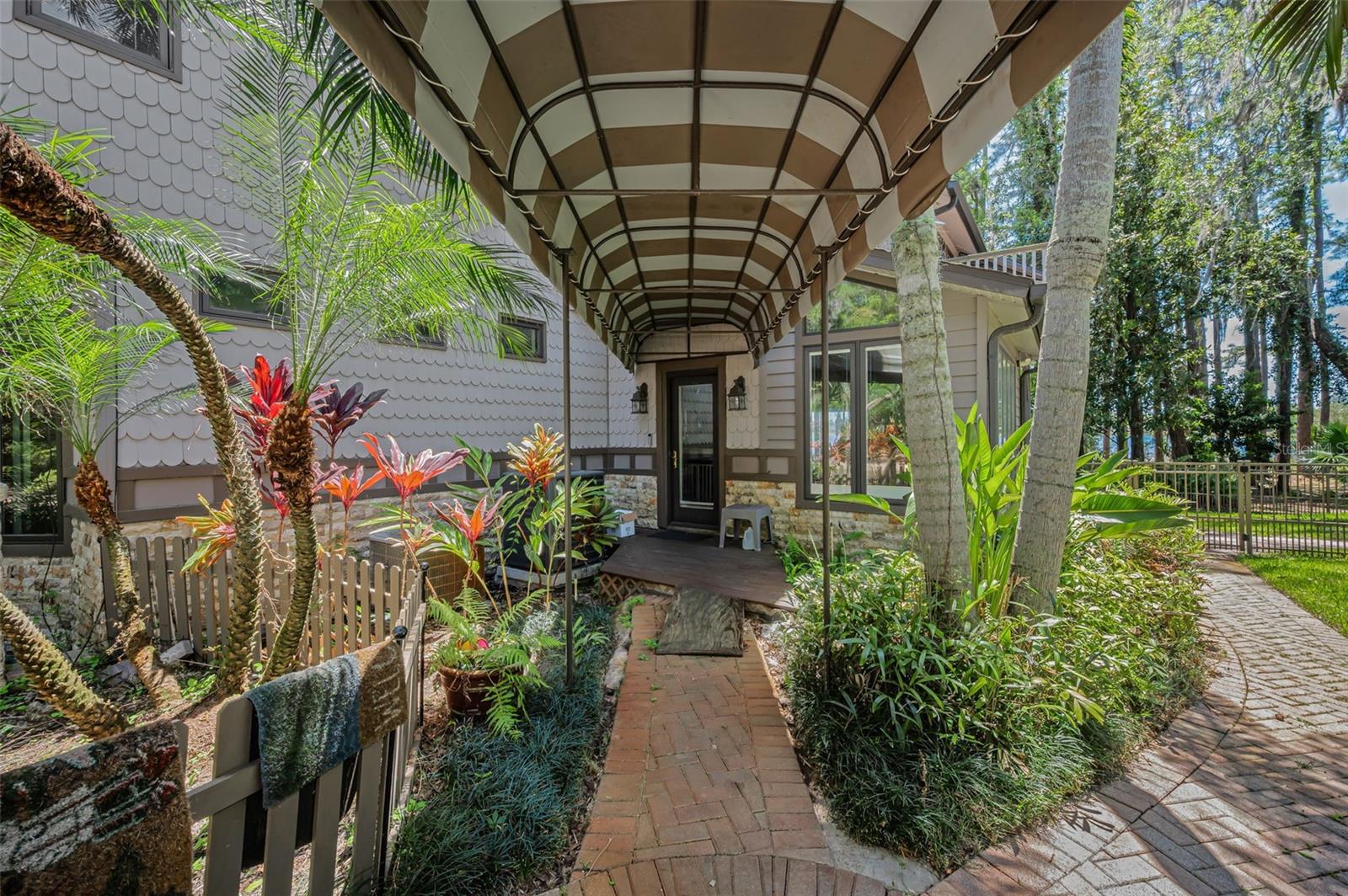Listing photo id 35 for 8602 Bonnie Cove Lane