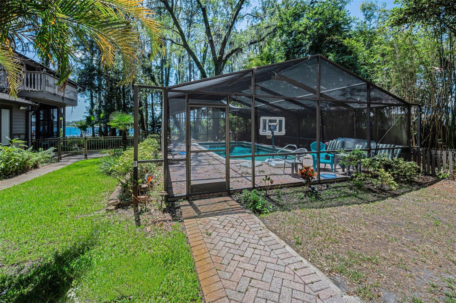 Listing photo id 38 for 8602 Bonnie Cove Lane
