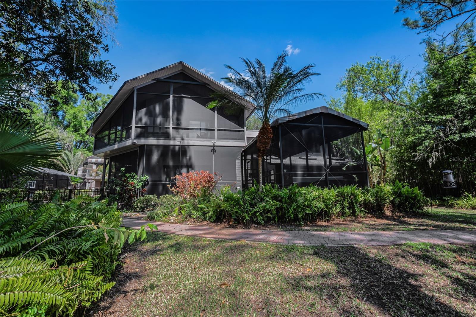 Listing photo id 42 for 8602 Bonnie Cove Lane