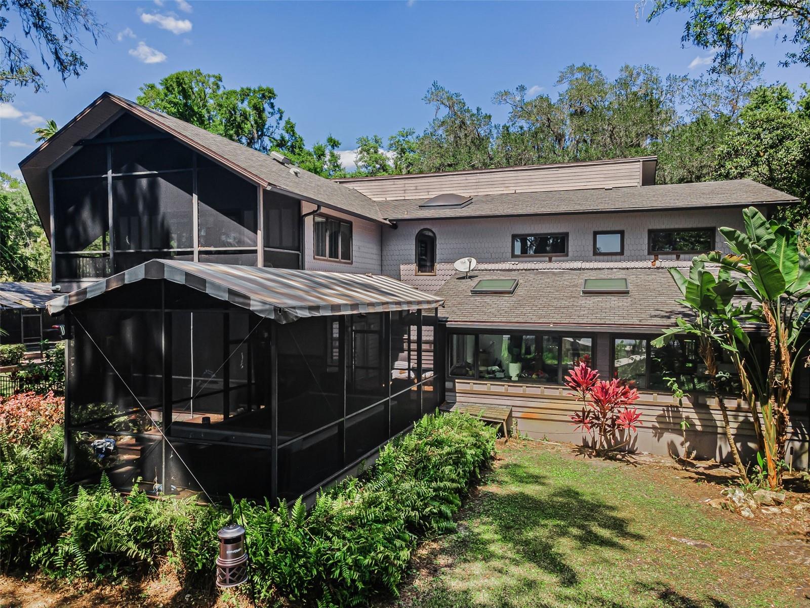 Listing photo id 44 for 8602 Bonnie Cove Lane
