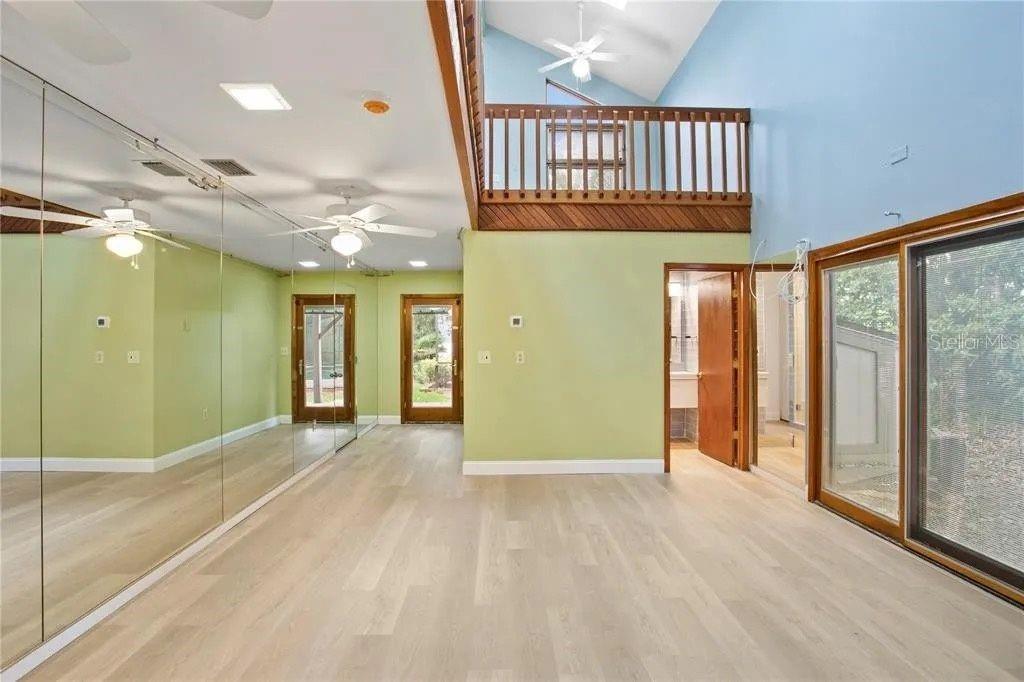 Listing photo id 62 for 8602 Bonnie Cove Lane