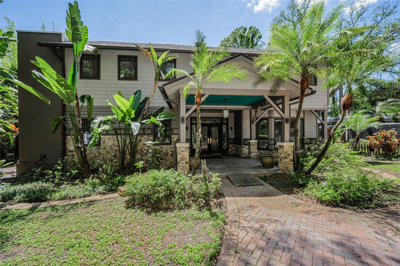 Listing photo id 6 for 8602 Bonnie Cove Lane