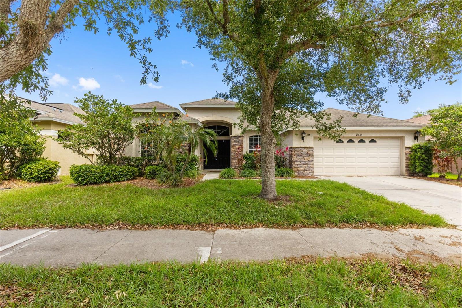 Details for 13655 Artesa Bell Drive, RIVERVIEW, FL 33579