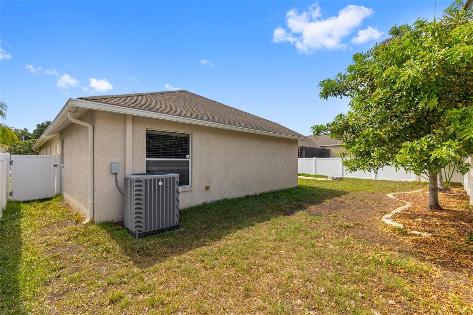 Image 12 of 49 For 13655 Artesa Bell Drive
