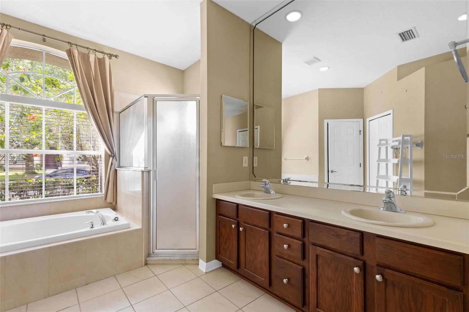 Image 46 of 49 For 13655 Artesa Bell Drive