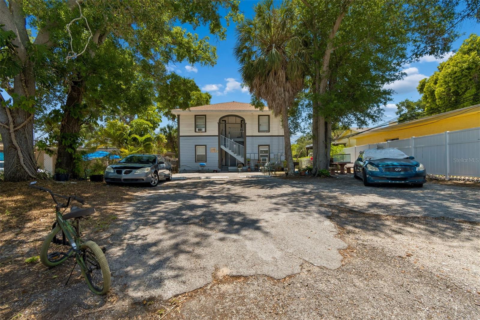 Image 13 of 44 For 1033 19th Avenue S