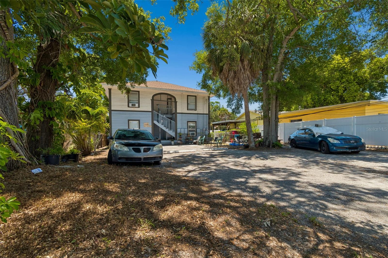 Image 14 of 44 For 1033 19th Avenue S