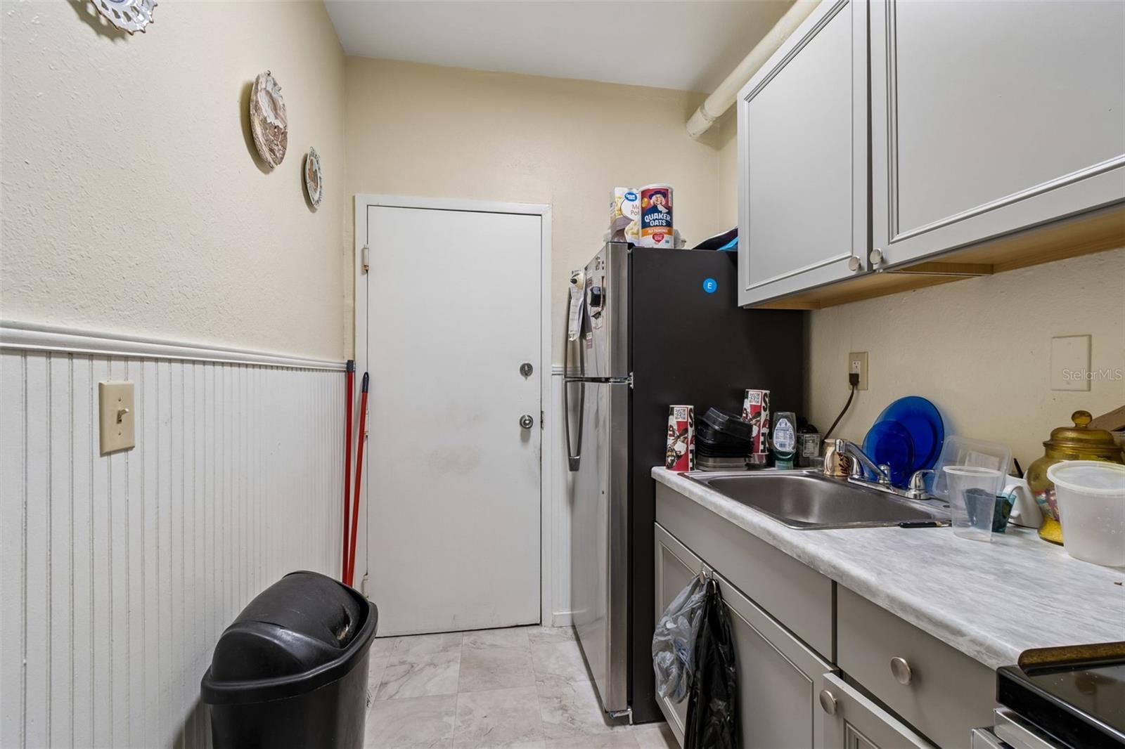 Image 17 of 44 For 1033 19th Avenue S