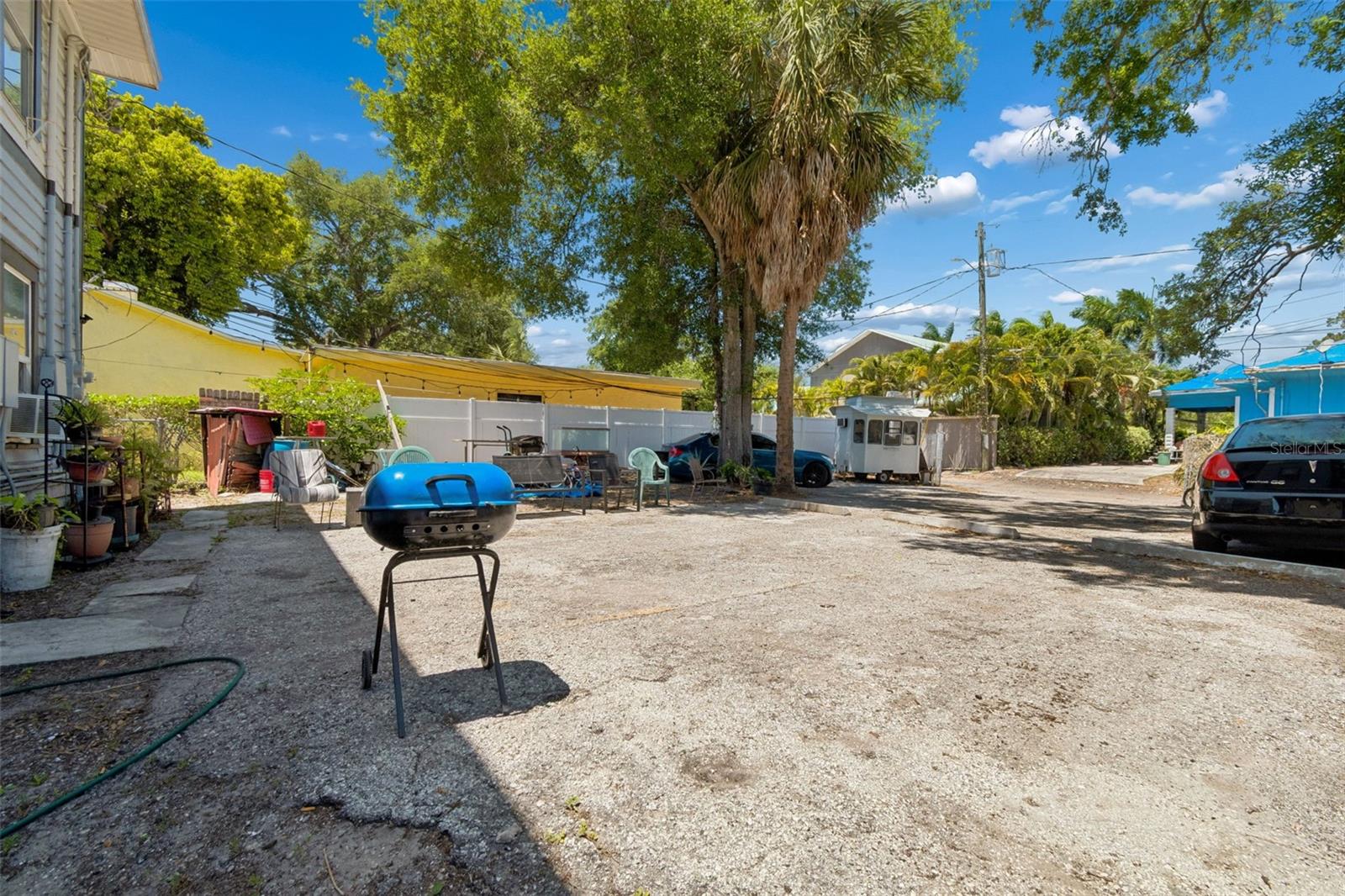 Image 8 of 44 For 1033 19th Avenue S