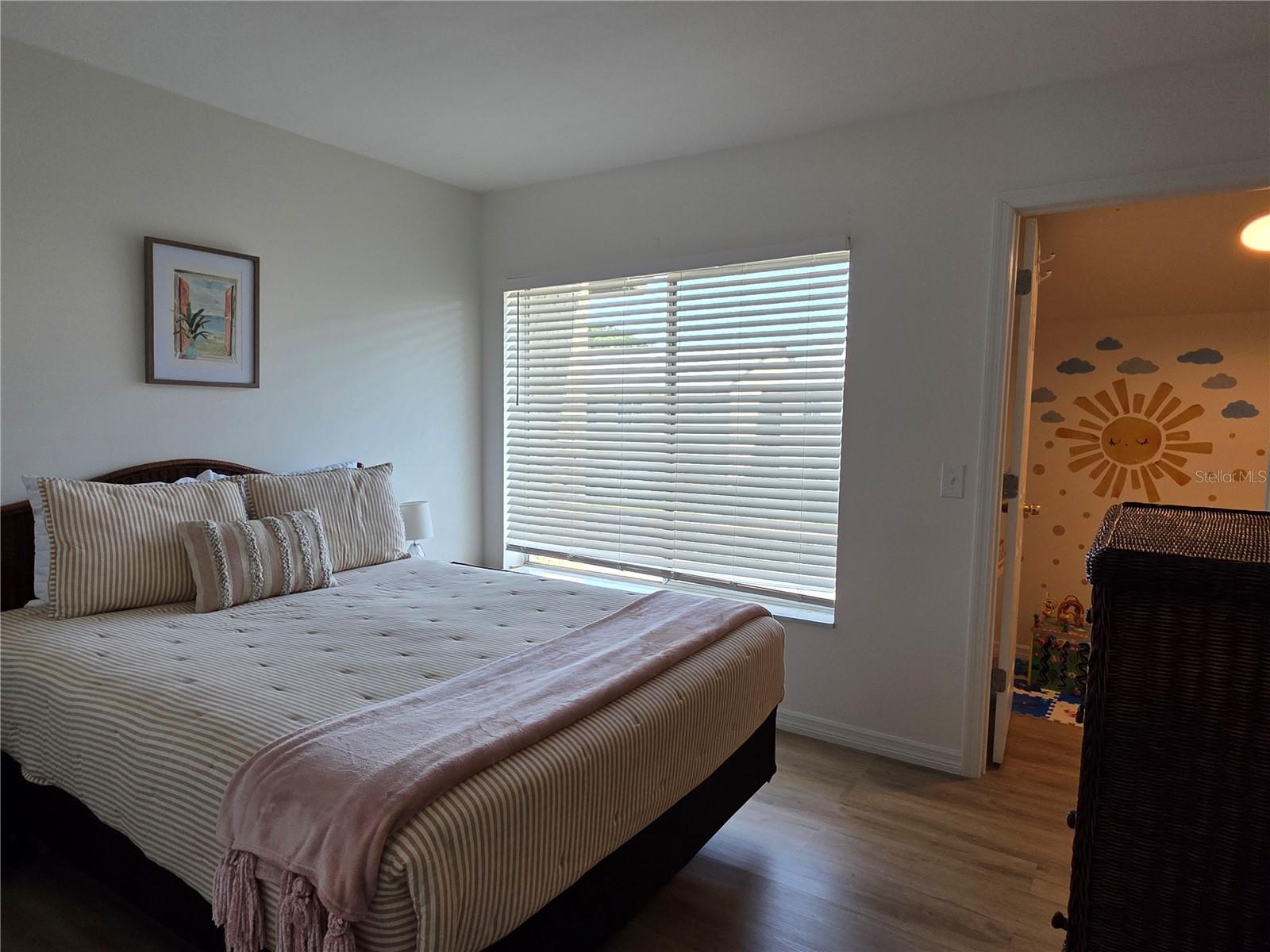 Image 18 of 22 For 4215 Bay Drive 1403