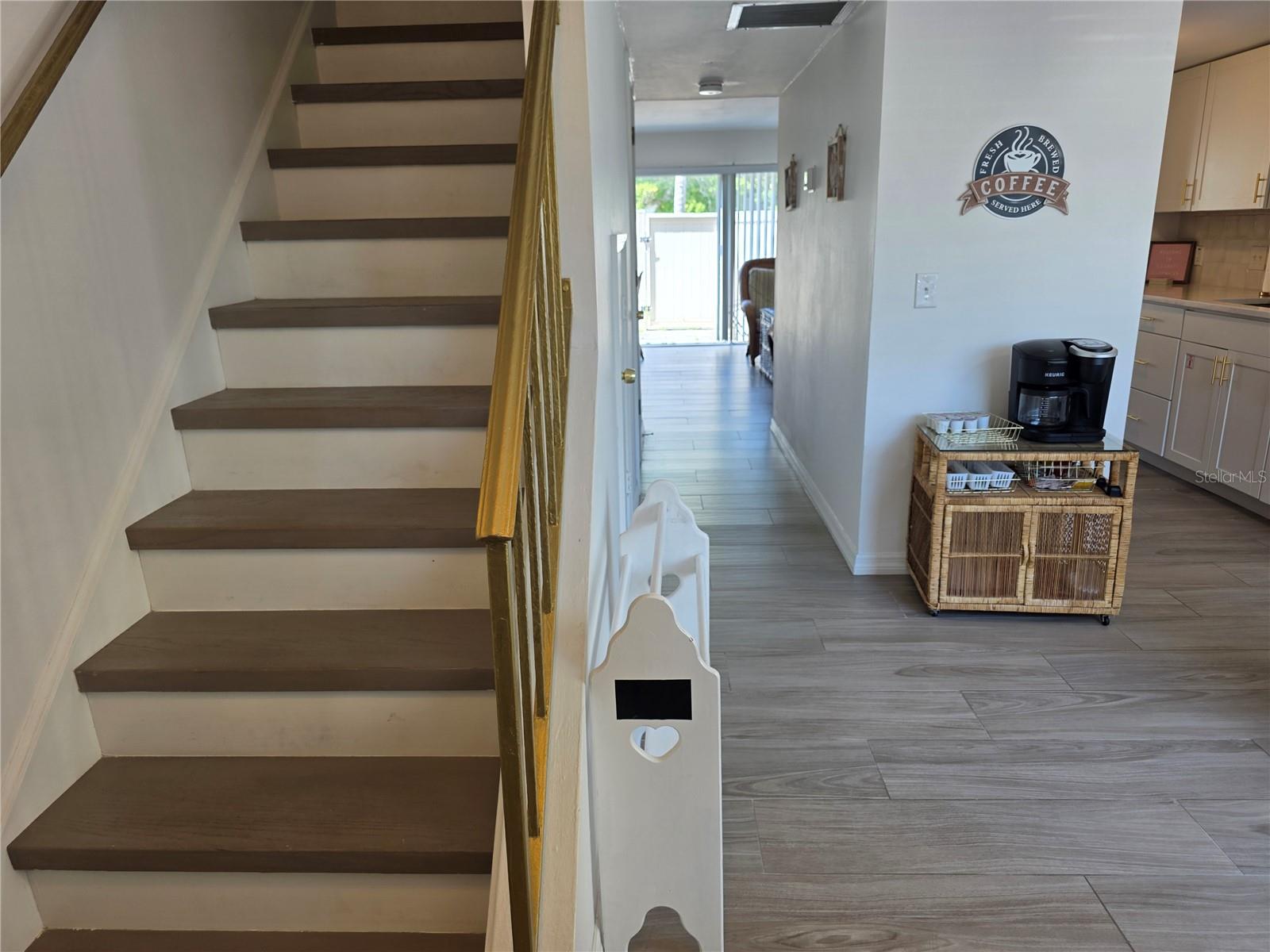 Image 2 of 22 For 4215 Bay Drive 1403