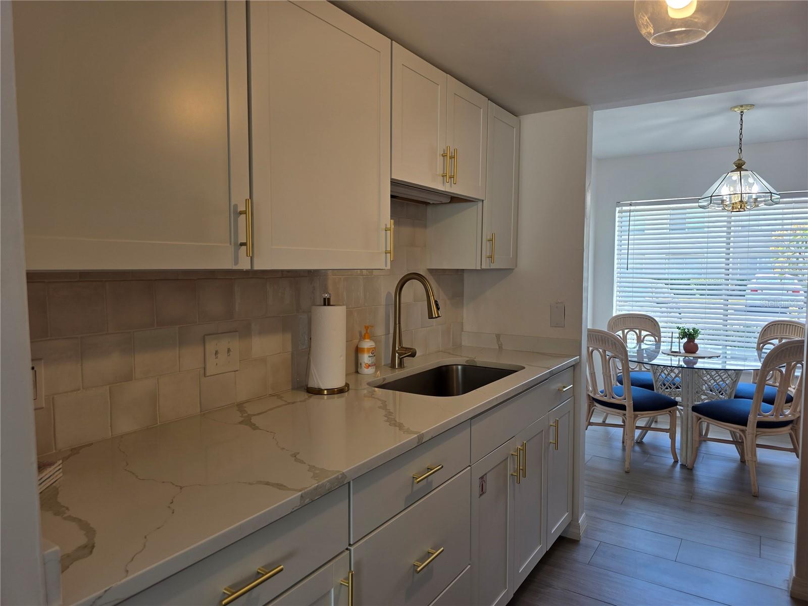 Image 7 of 22 For 4215 Bay Drive 1403