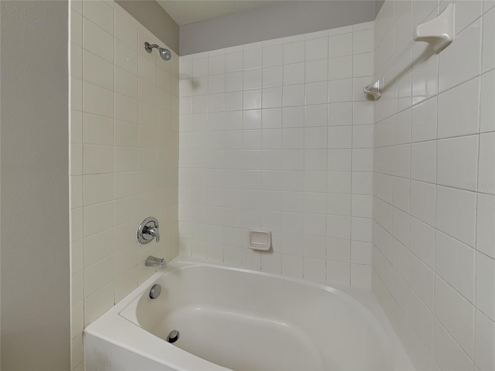 Image 17 of 30 For 2114 Richwood Pike Drive