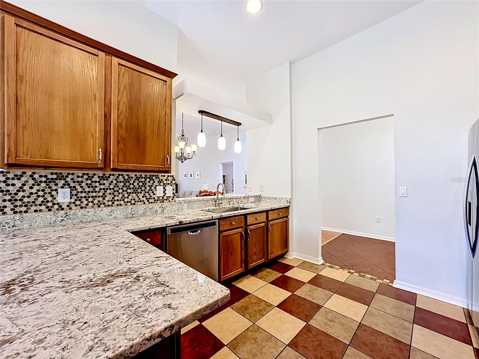 Image 25 of 69 For 6711 Somerset Garden Way