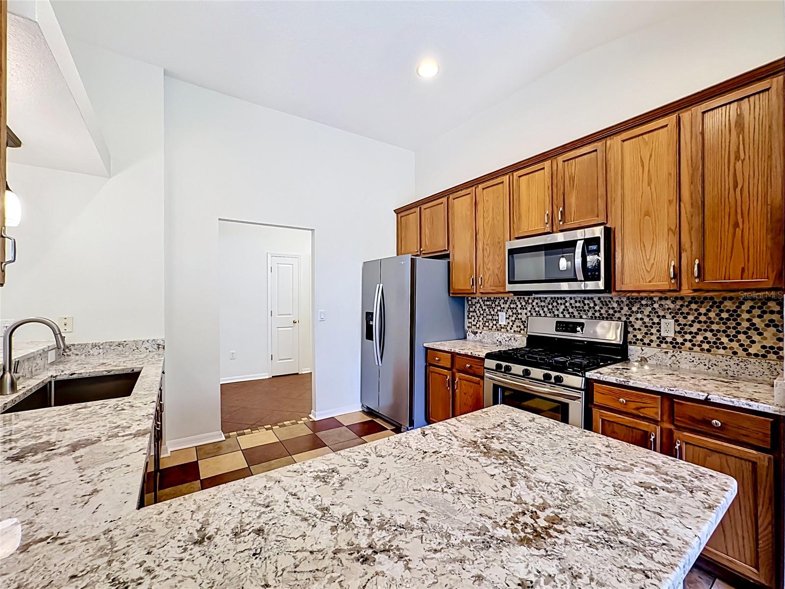 Image 27 of 69 For 6711 Somerset Garden Way