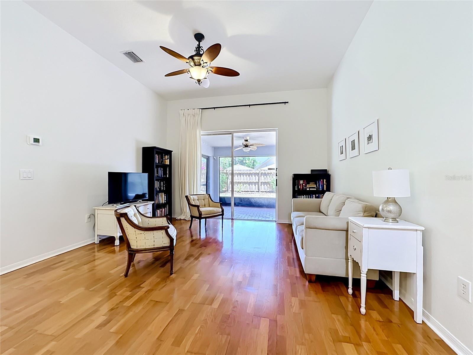 Image 28 of 69 For 6711 Somerset Garden Way