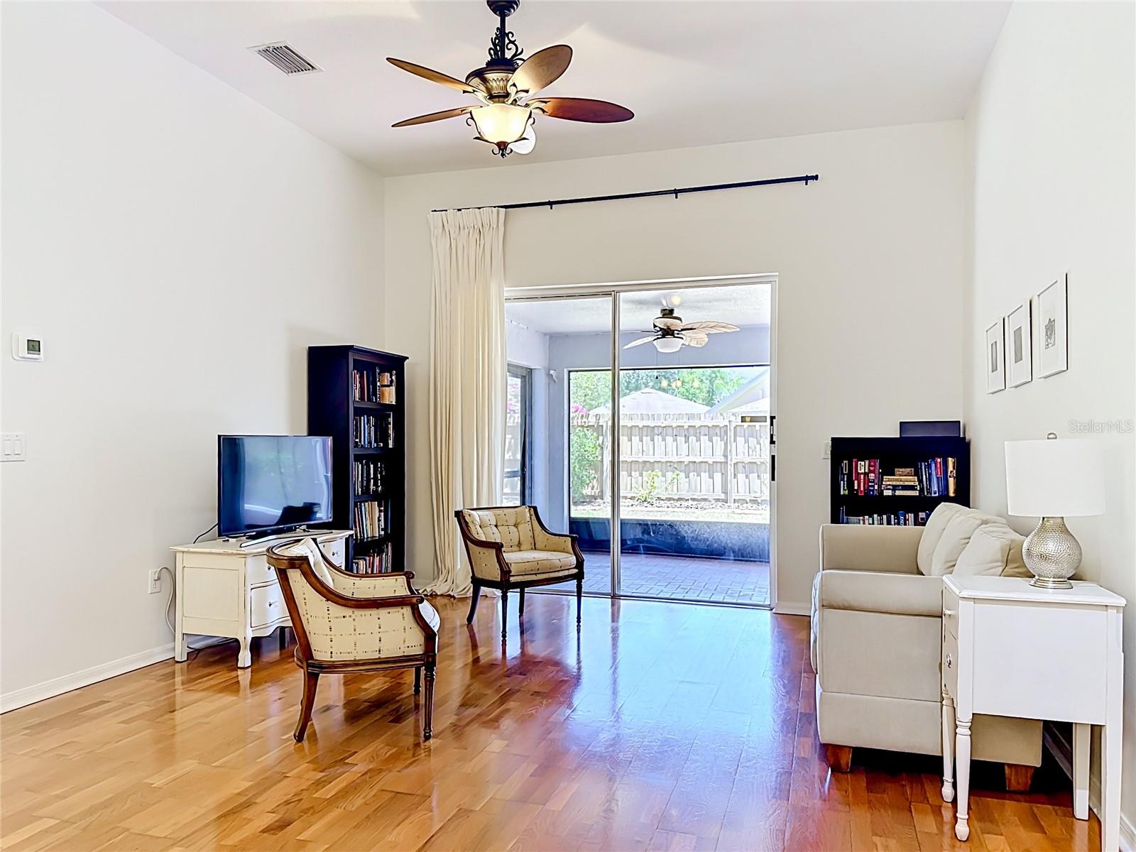 Image 29 of 69 For 6711 Somerset Garden Way