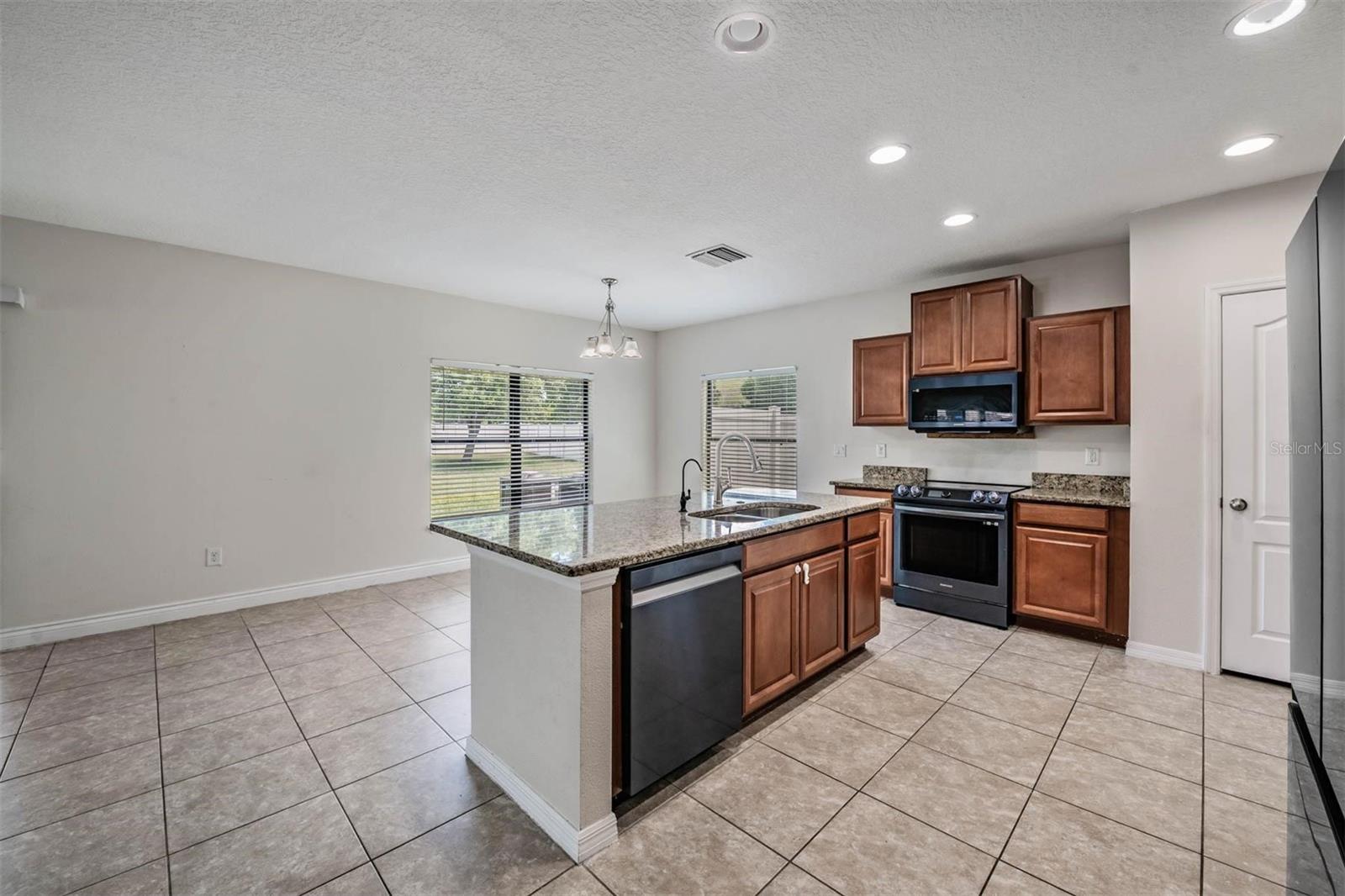 Image 12 of 43 For 14336 Haddon Mist Drive